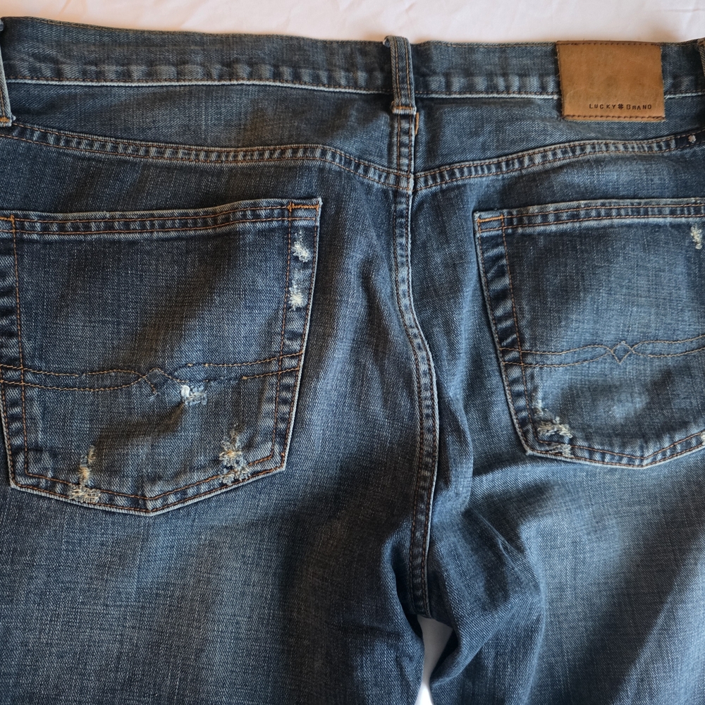 Lucky Brand 363 Vintage Straight Jeans Men’s 36x32 Medium Wash Distressed Casual - Picture 6 of 7